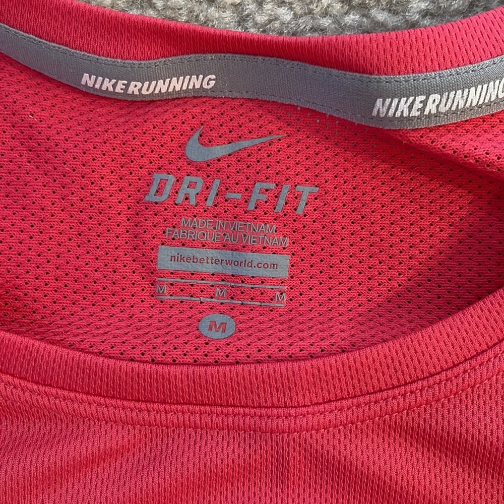 Athletic top - Picture 2 of 2